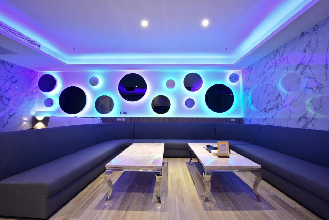 W3 Motel Luzhu Екстер'єр фото
