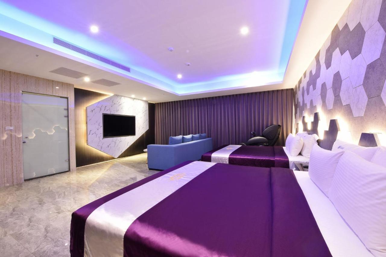 W3 Motel Luzhu Екстер'єр фото