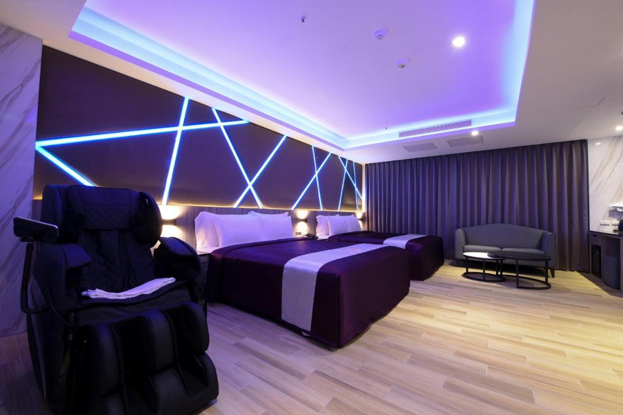 W3 Motel Luzhu Екстер'єр фото