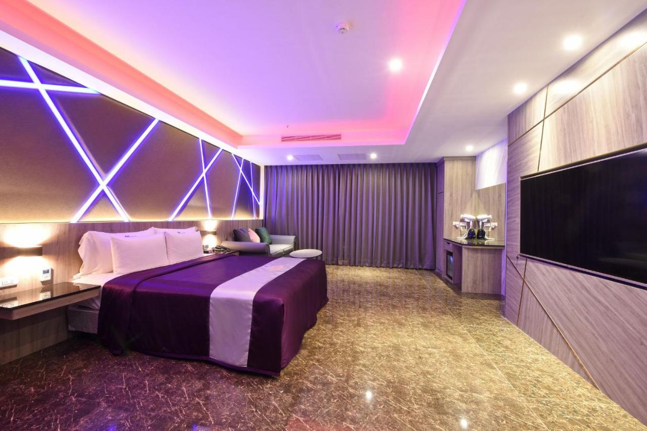 W3 Motel Luzhu Екстер'єр фото