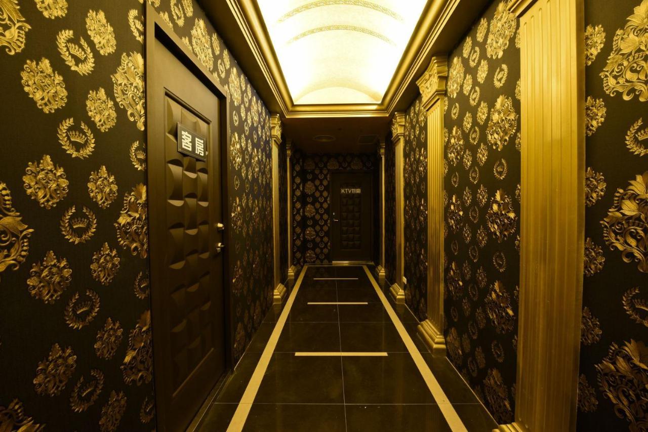 W3 Motel Luzhu Екстер'єр фото